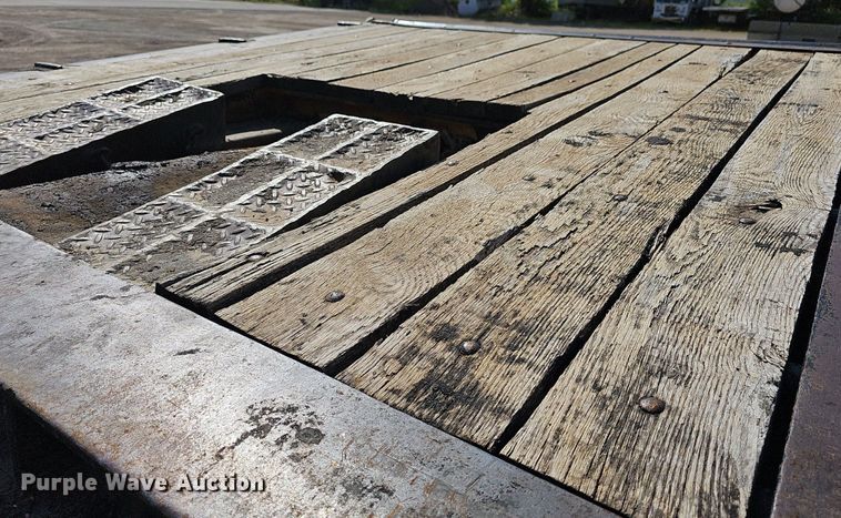 image for item DN8671 1996 Load King 403DFP  lowboy equipment trailer