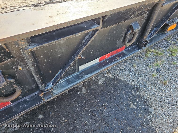 image for item DN8671 1996 Load King 403DFP  lowboy equipment trailer