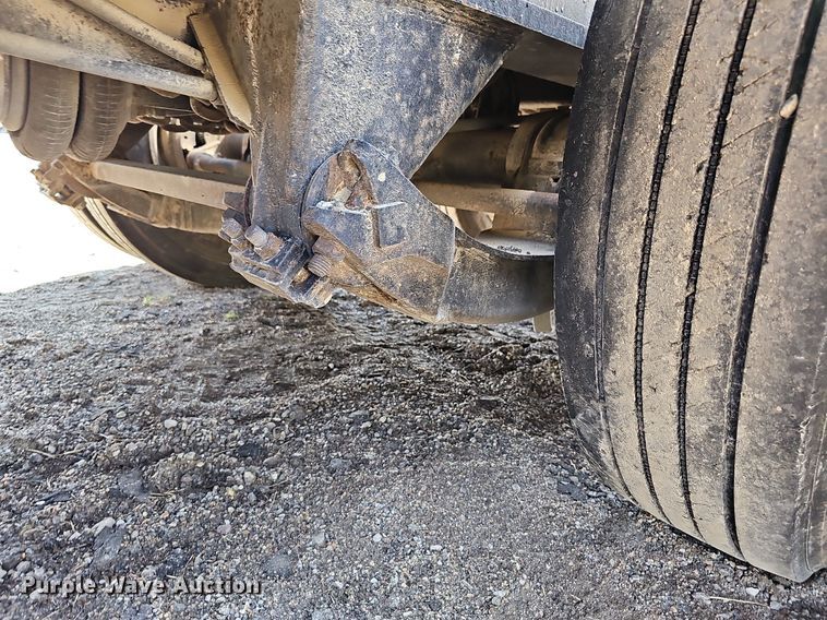 image for item DN8671 1996 Load King 403DFP  lowboy equipment trailer