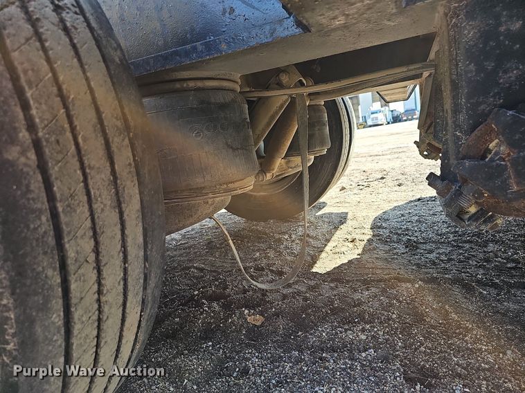 image for item DN8671 1996 Load King 403DFP  lowboy equipment trailer