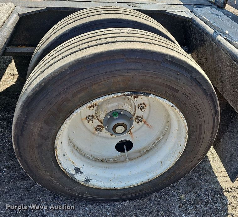 image for item DN8671 1996 Load King 403DFP  lowboy equipment trailer