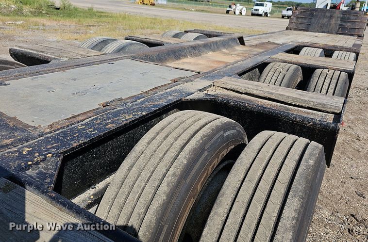 image for item DN8671 1996 Load King 403DFP  lowboy equipment trailer