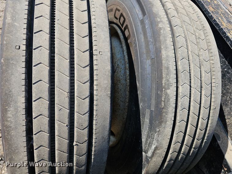 image for item DN8671 1996 Load King 403DFP  lowboy equipment trailer