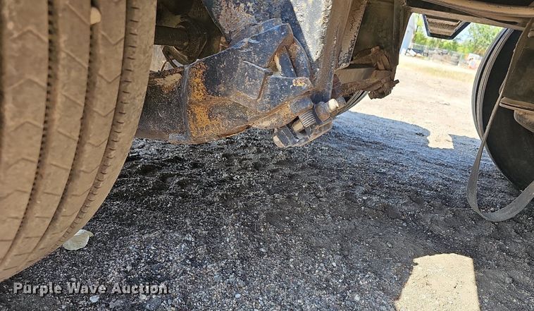 image for item DN8671 1996 Load King 403DFP  lowboy equipment trailer