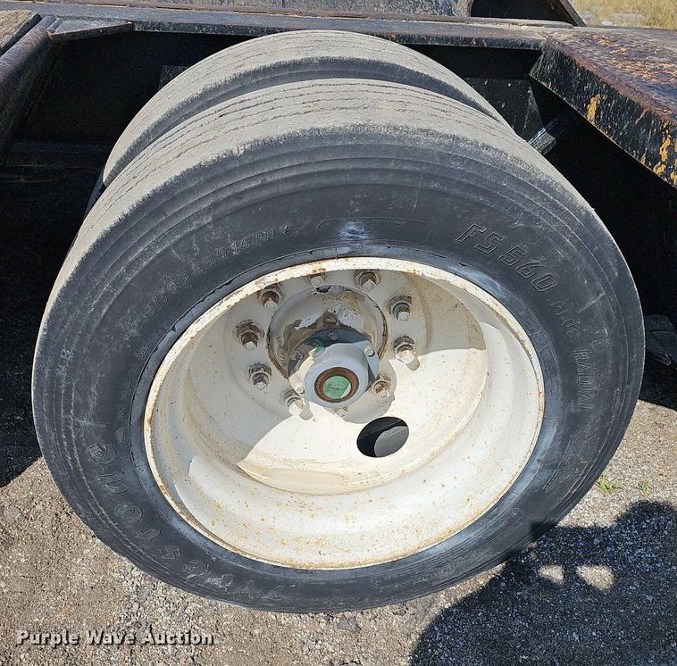 image for item DN8671 1996 Load King 403DFP  lowboy equipment trailer