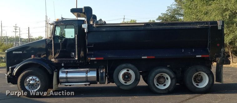 image for item DN8720 2012 Kenworth T800  dump truck