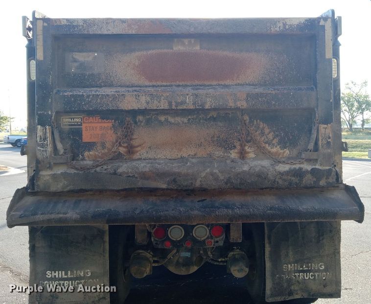 image for item DN8720 2012 Kenworth T800  dump truck
