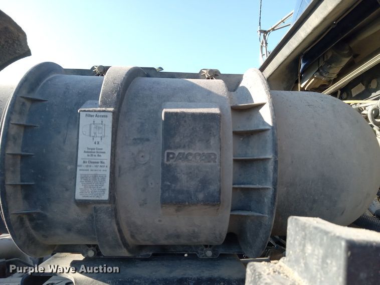 image for item DN8720 2012 Kenworth T800  dump truck