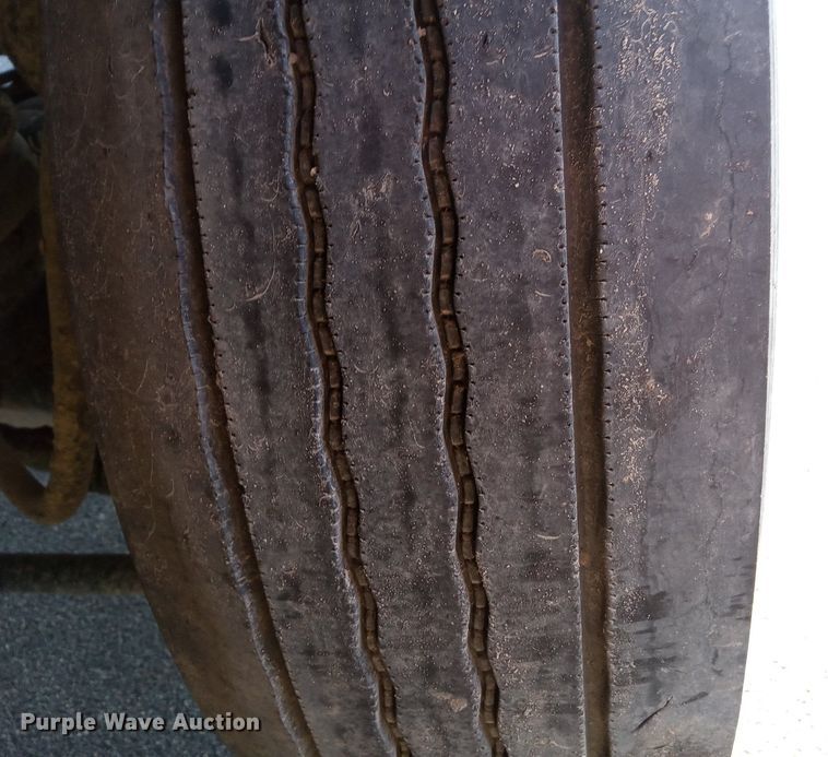 image for item DN8720 2012 Kenworth T800  dump truck