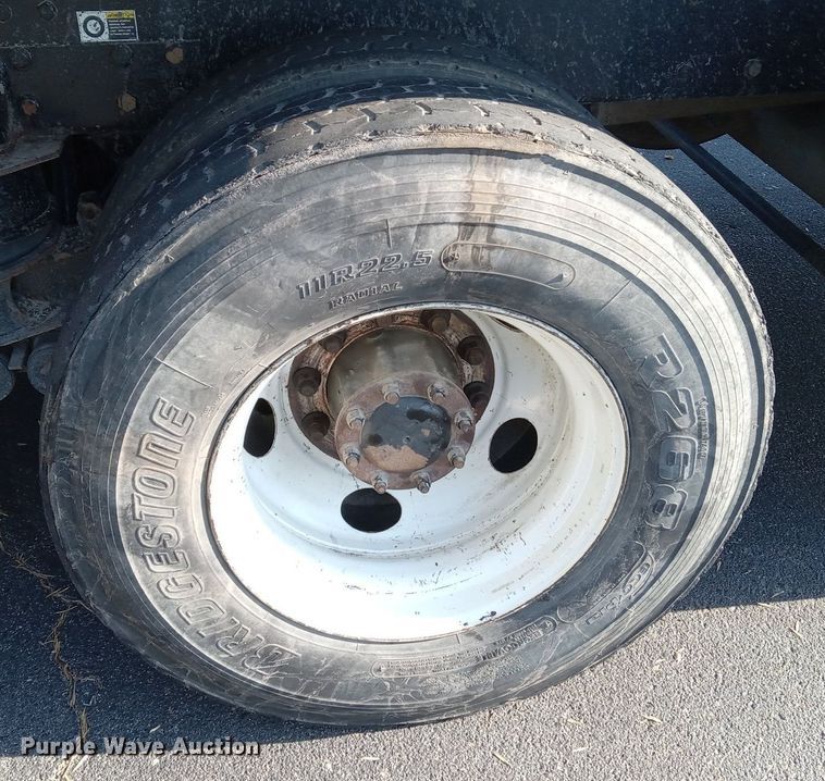 image for item DN8720 2012 Kenworth T800  dump truck