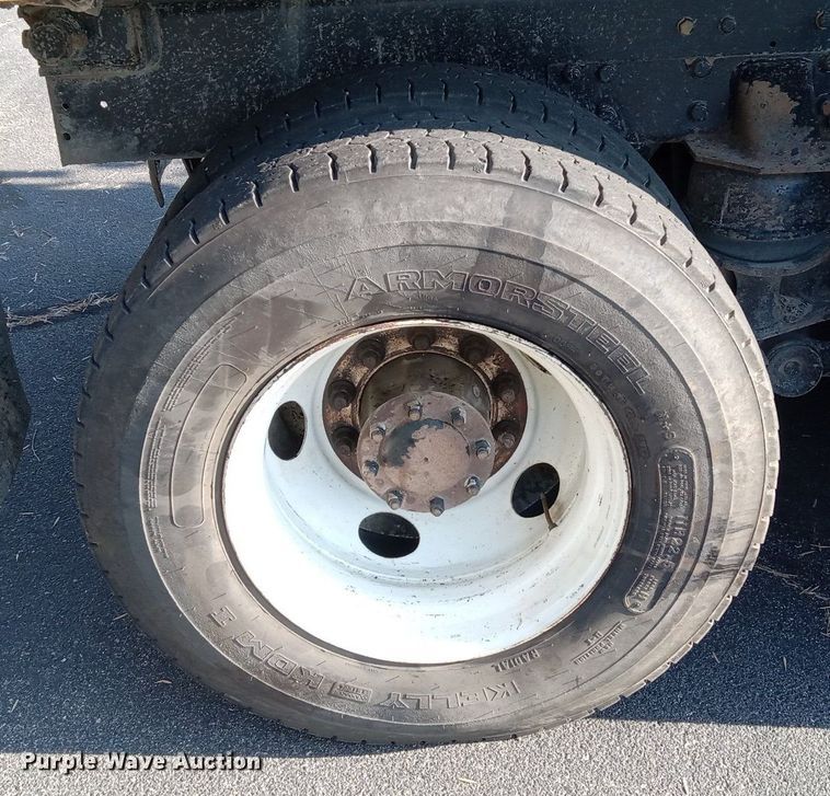 image for item DN8720 2012 Kenworth T800  dump truck