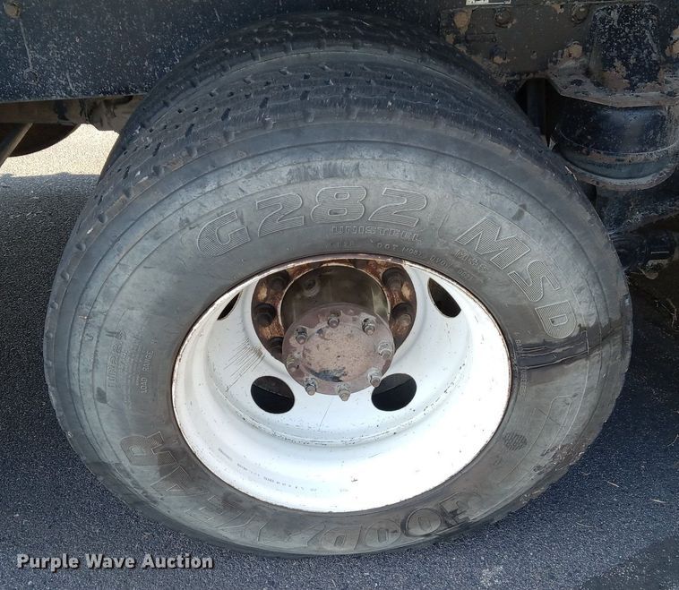 image for item DN8720 2012 Kenworth T800  dump truck