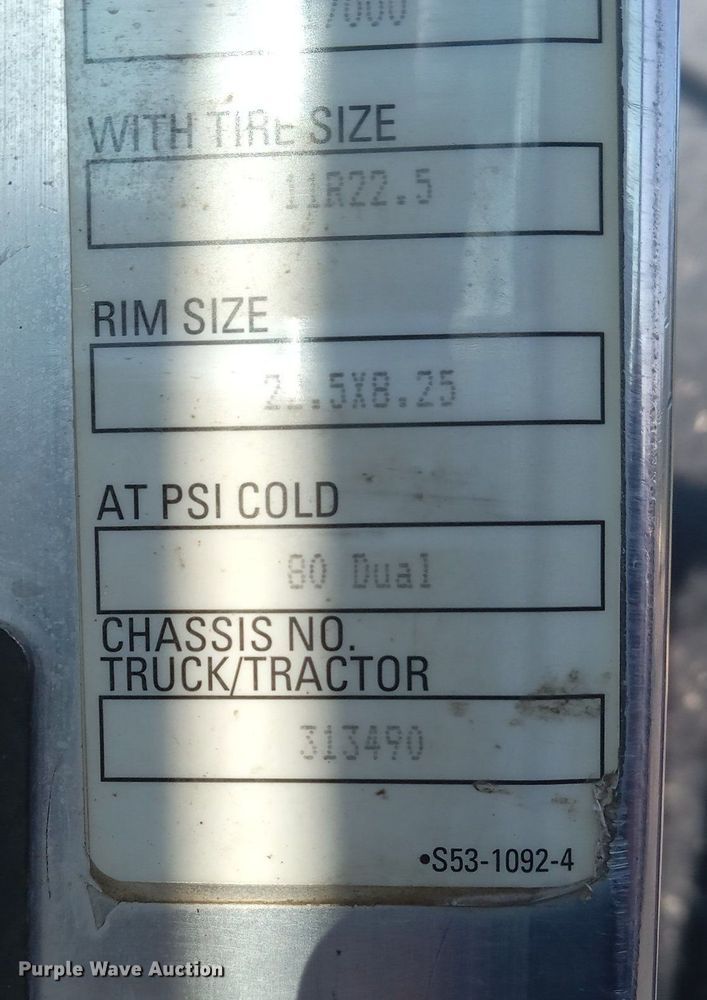 image for item DN8720 2012 Kenworth T800  dump truck