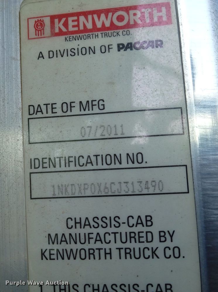 image for item DN8720 2012 Kenworth T800  dump truck