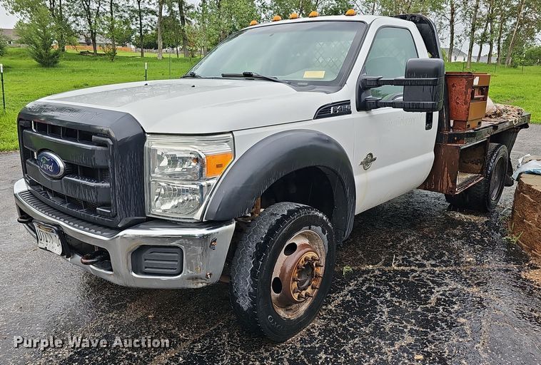 image for item DO2913 2013 Ford F450 Super Duty  flatbed truck
