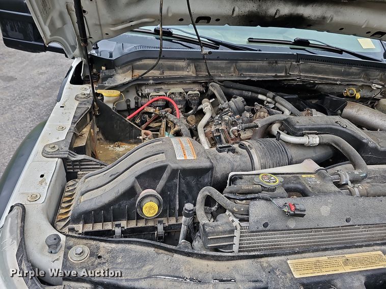 image for item DO2913 2013 Ford F450 Super Duty  flatbed truck