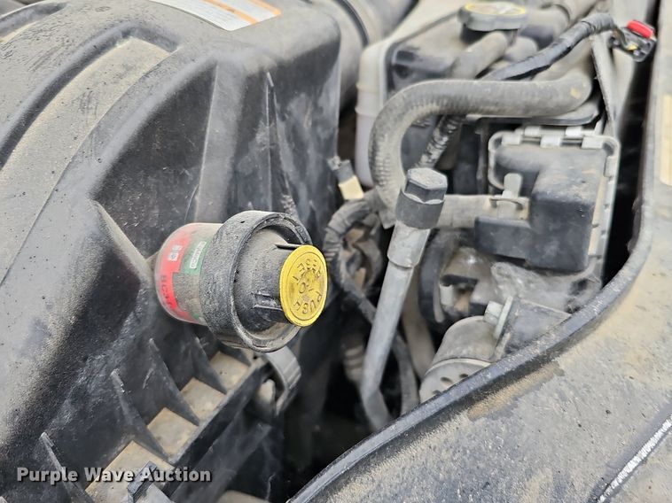 image for item DO2913 2013 Ford F450 Super Duty  flatbed truck