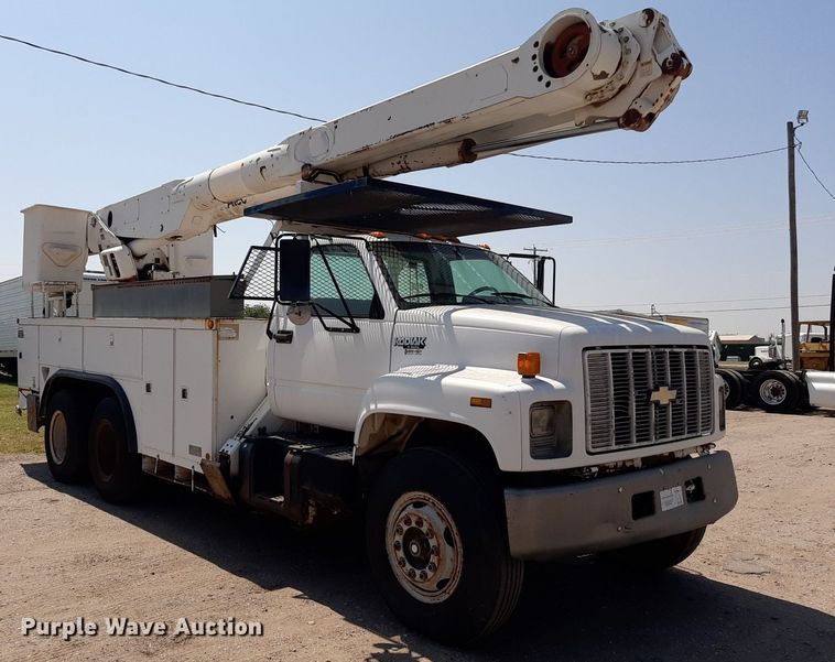 image for item DO3126 1994 Chevrolet Kodiak  bucket truck