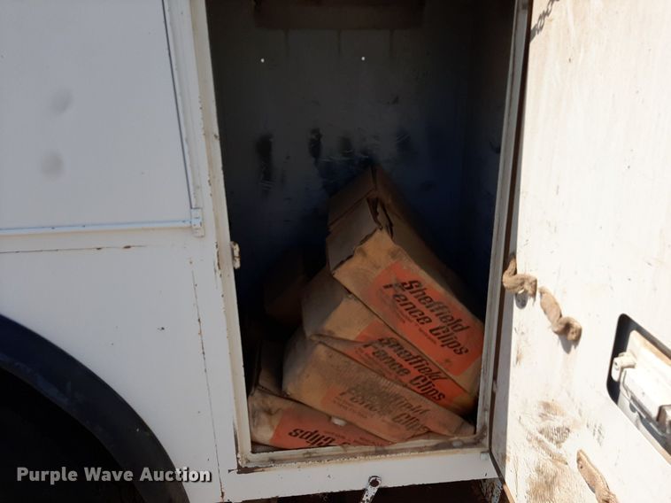 image for item DO3126 1994 Chevrolet Kodiak  bucket truck