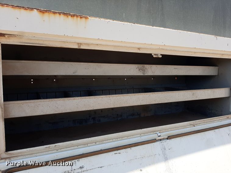 image for item DO3126 1994 Chevrolet Kodiak  bucket truck