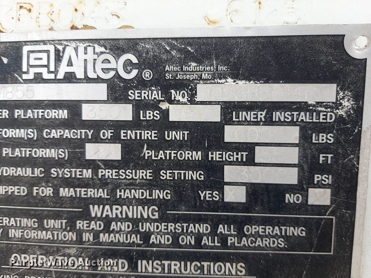 image for item DO3126 1994 Chevrolet Kodiak  bucket truck