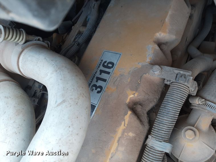 image for item DO3126 1994 Chevrolet Kodiak  bucket truck