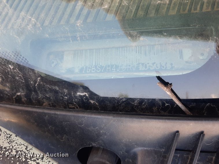 image for item DO3126 1994 Chevrolet Kodiak  bucket truck