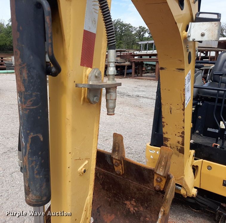 image for item DO3155 2014 Caterpillar 301.7D CR  mini excavator