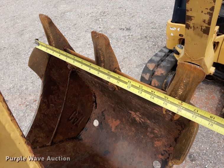 image for item DO3155 2014 Caterpillar 301.7D CR  mini excavator