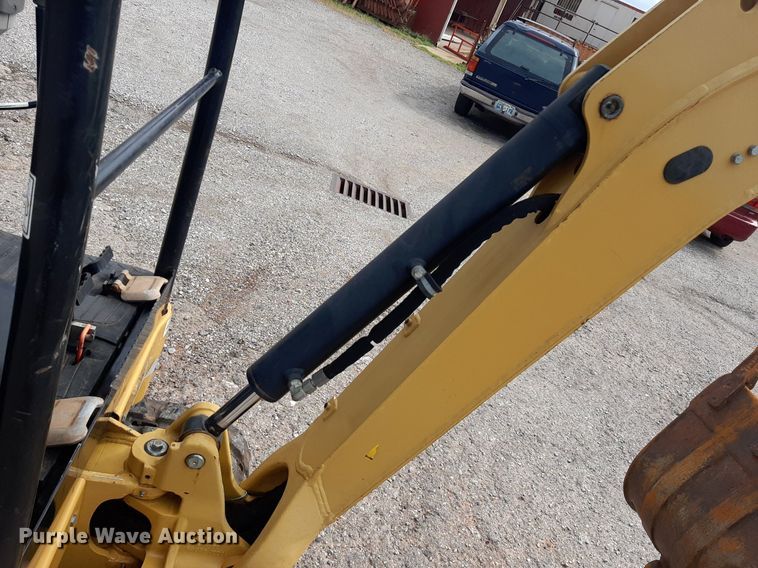 image for item DO3155 2014 Caterpillar 301.7D CR  mini excavator