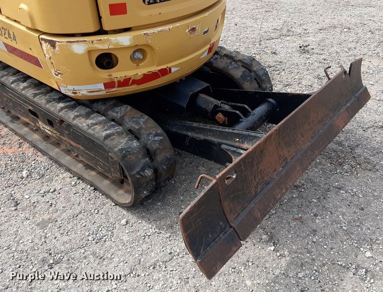 image for item DO3155 2014 Caterpillar 301.7D CR  mini excavator