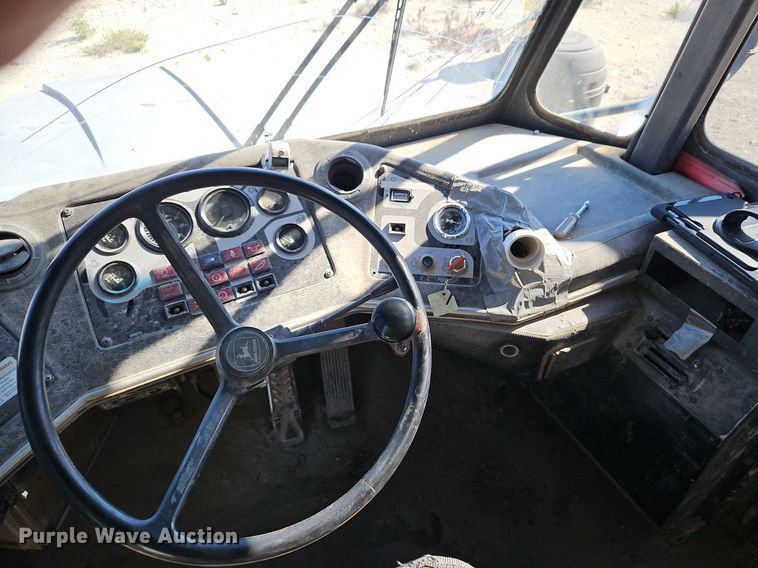 image for item DP2381 2000 John Deere 400C  haul truck