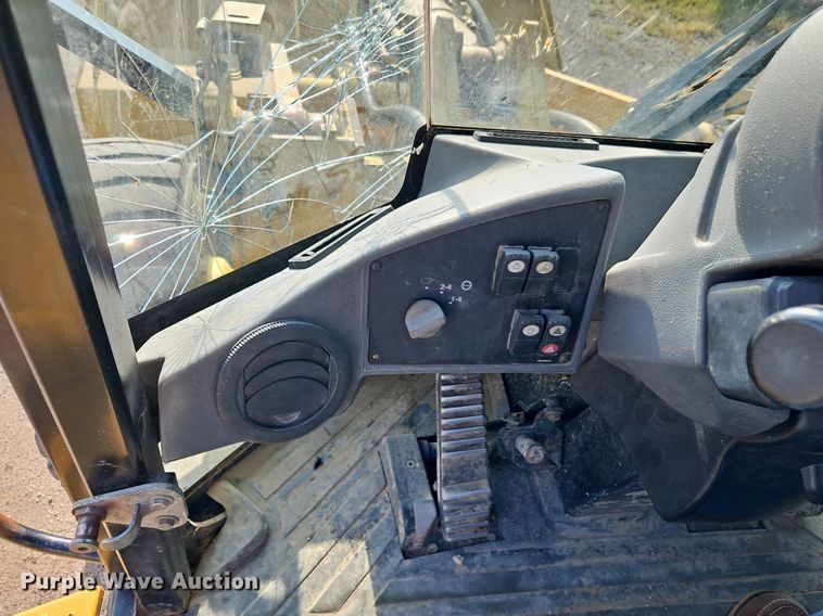 image for item DP2441 2011 Caterpillar 938H  wheel loader