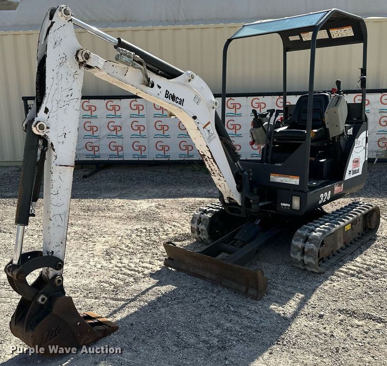 image for item DP3175 2012 Bobcat 324M  mini excavator