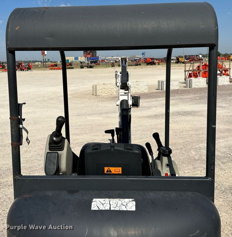 image for item DP3175 2012 Bobcat 324M  mini excavator