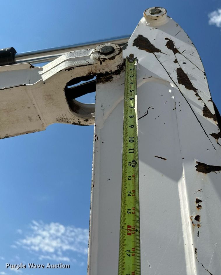 image for item DP3175 2012 Bobcat 324M  mini excavator