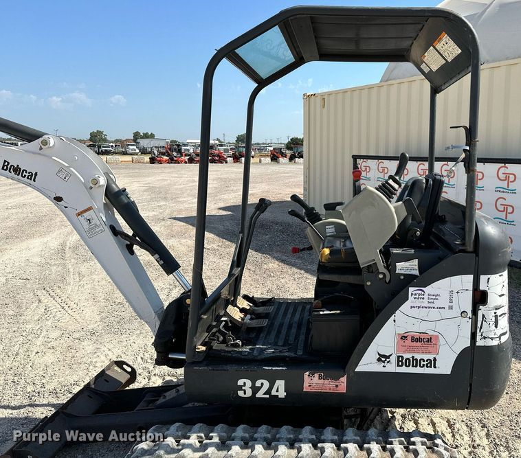 image for item DP3175 2012 Bobcat 324M  mini excavator