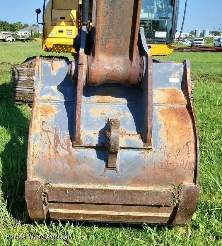 image for item DP5251 2017 John Deere 210G LC  excavator