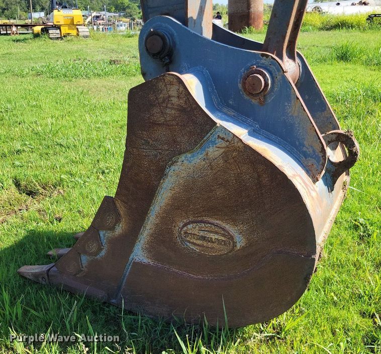 image for item DP5251 2017 John Deere 210G LC  excavator