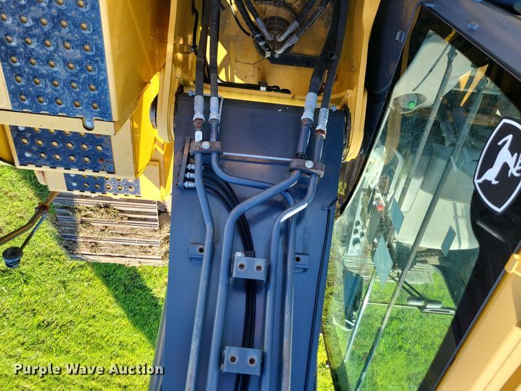 image for item DP5251 2017 John Deere 210G LC  excavator