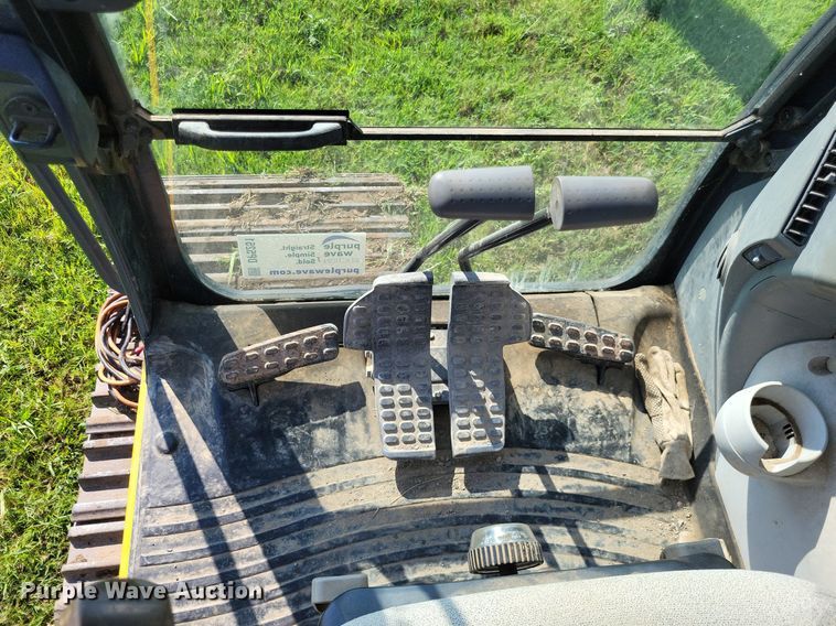 image for item DP5251 2017 John Deere 210G LC  excavator