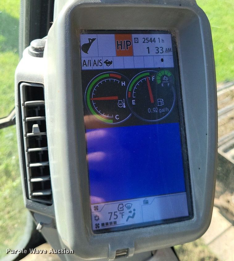 image for item DP5251 2017 John Deere 210G LC  excavator