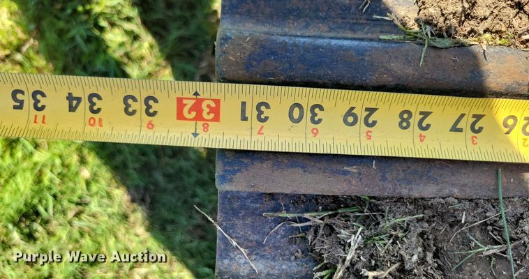 image for item DP5251 2017 John Deere 210G LC  excavator