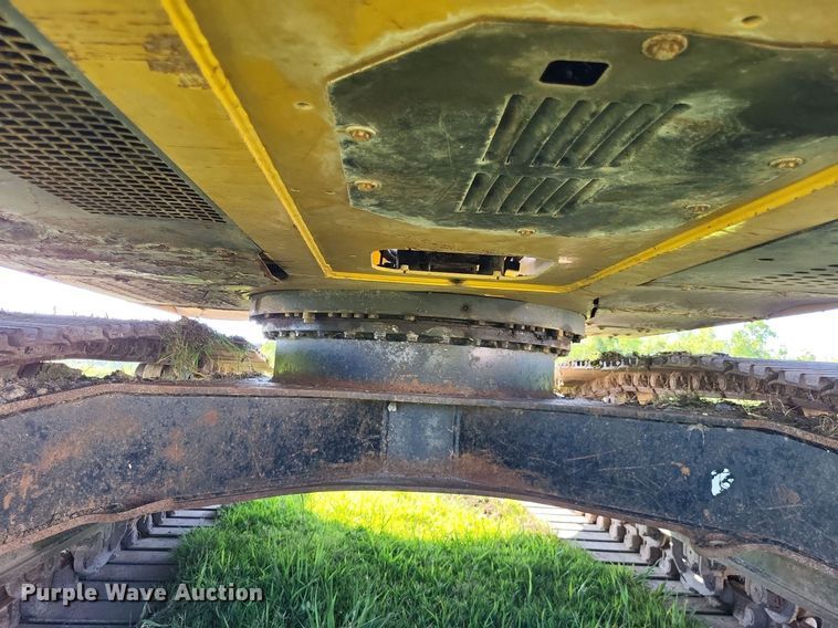 image for item DP5251 2017 John Deere 210G LC  excavator