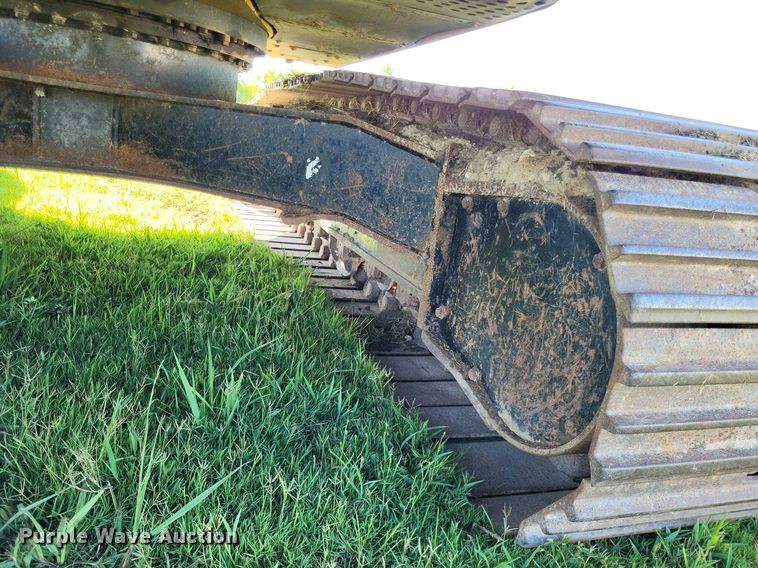 image for item DP5251 2017 John Deere 210G LC  excavator