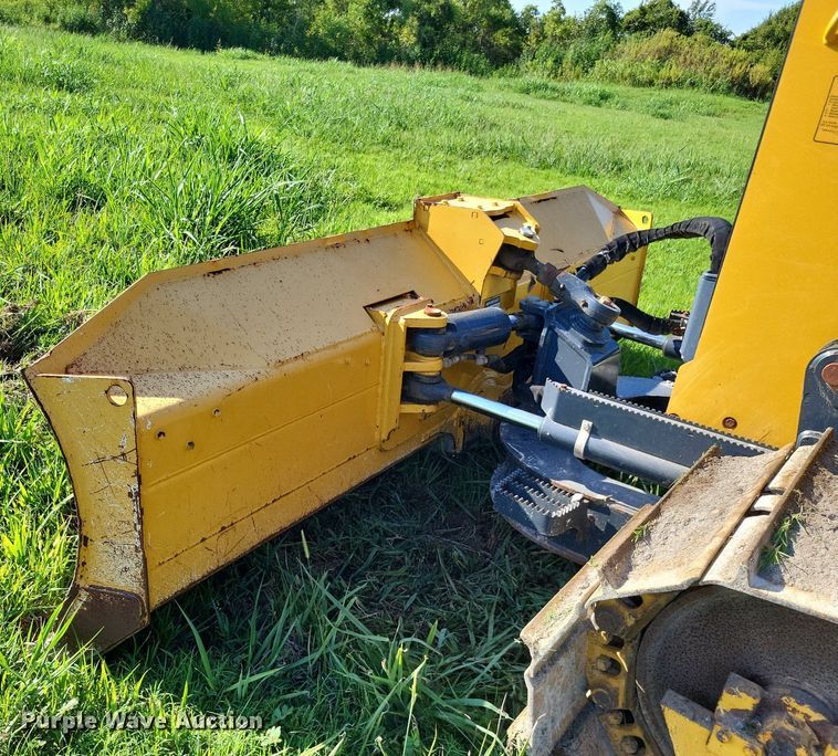 image for item DP5252 2019 John Deere 550K LGP  dozer