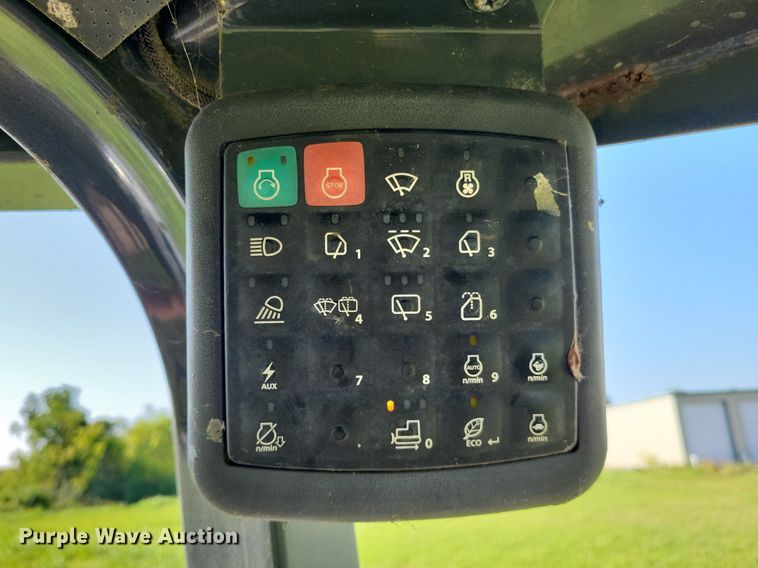 image for item DP5252 2019 John Deere 550K LGP  dozer