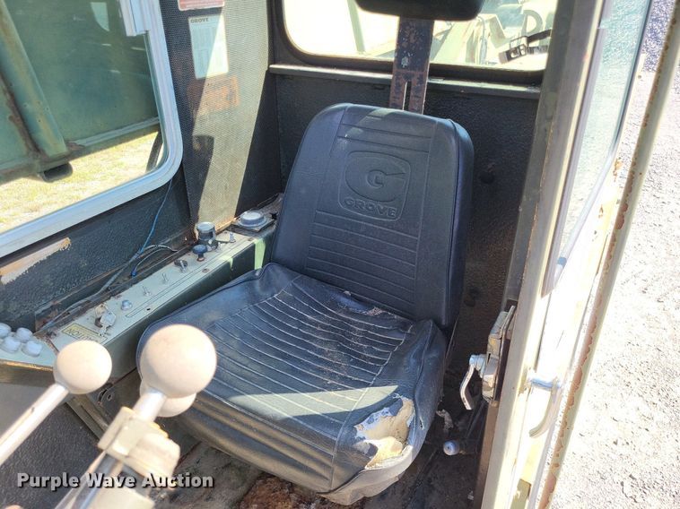 image for item DP5270 1978 Grove TMS300LP  crane