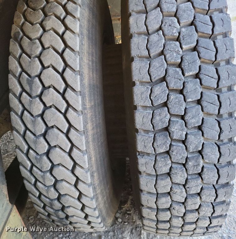 image for item DP5270 1978 Grove TMS300LP  crane