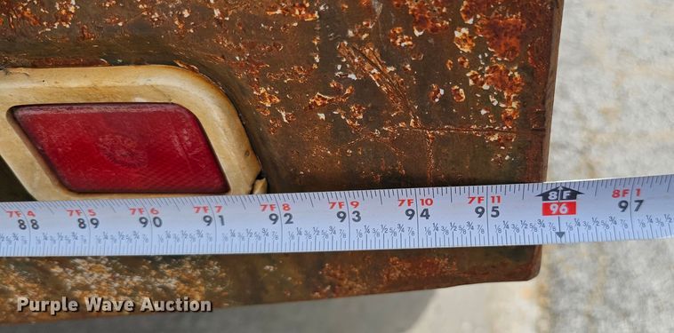 image for item DQ0210 1994 GMC TopKick  dump flatbed truck